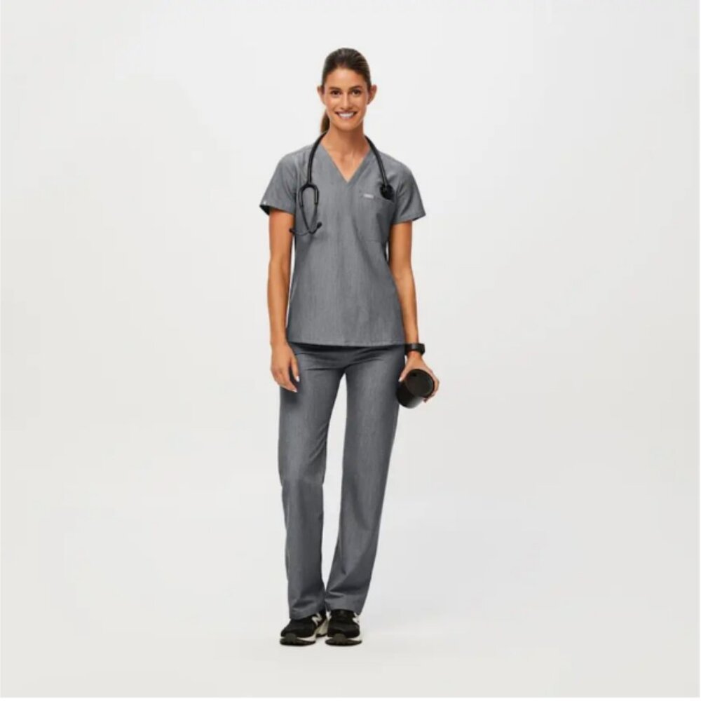 Catarina One-Pocket Scrub Top
